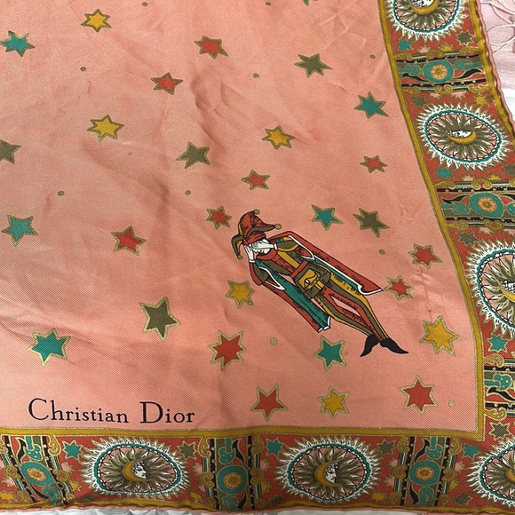 Beautiful Silk Scarf - Picture 3 of 5